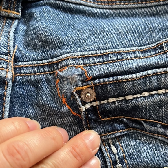 Women’s Size 8 Kick Boot Jeans - Picture 8 of 9